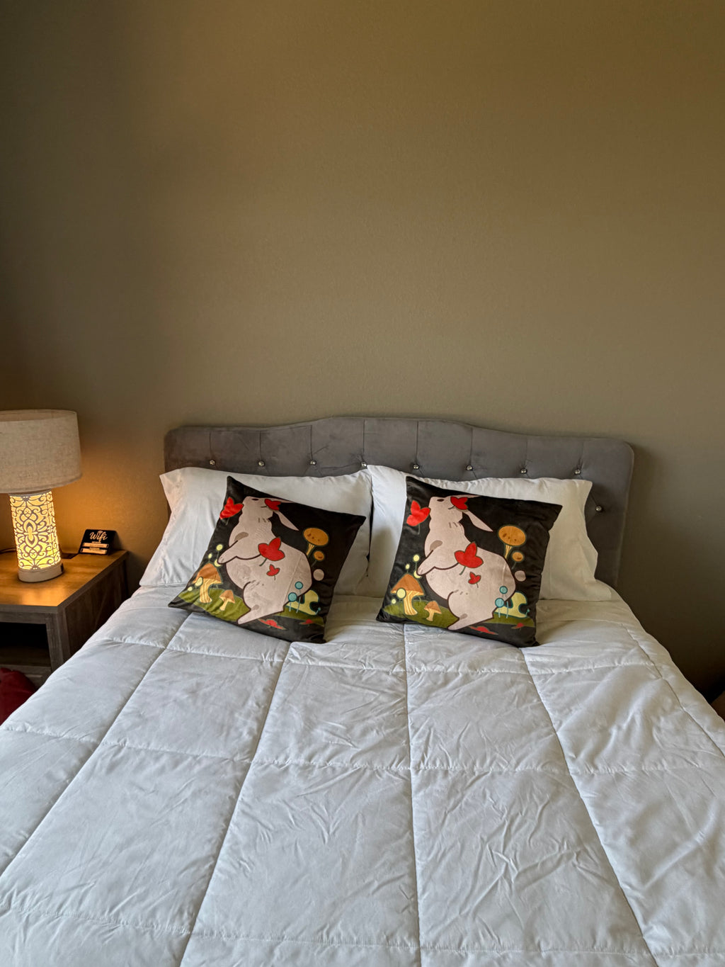Cute Bunny Throw Pillow Covers – Soft Decorative Cushion Covers for Sofa, Couch & Bedroom (Set of 2 / Set of 4)