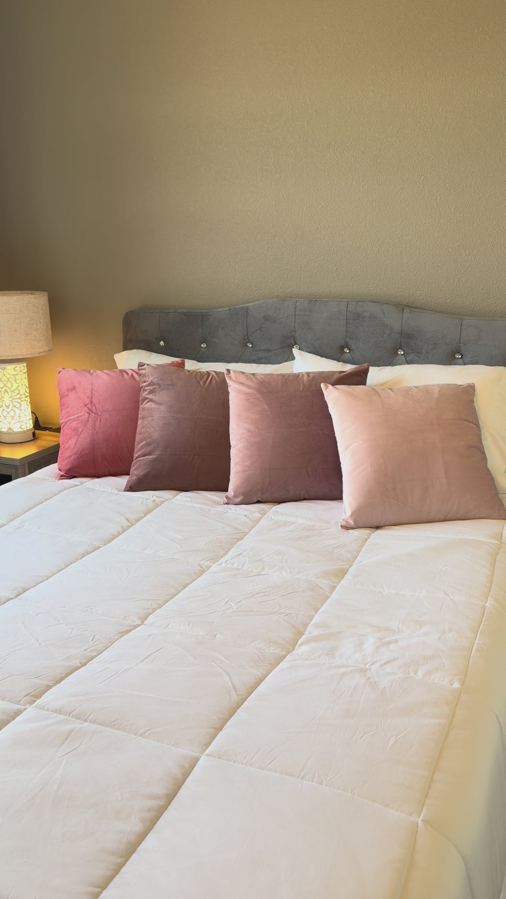 Luxury Decorative Throw Pillow Cover Set of 4 – Soft Plush Cushion Covers 18x18 Inch